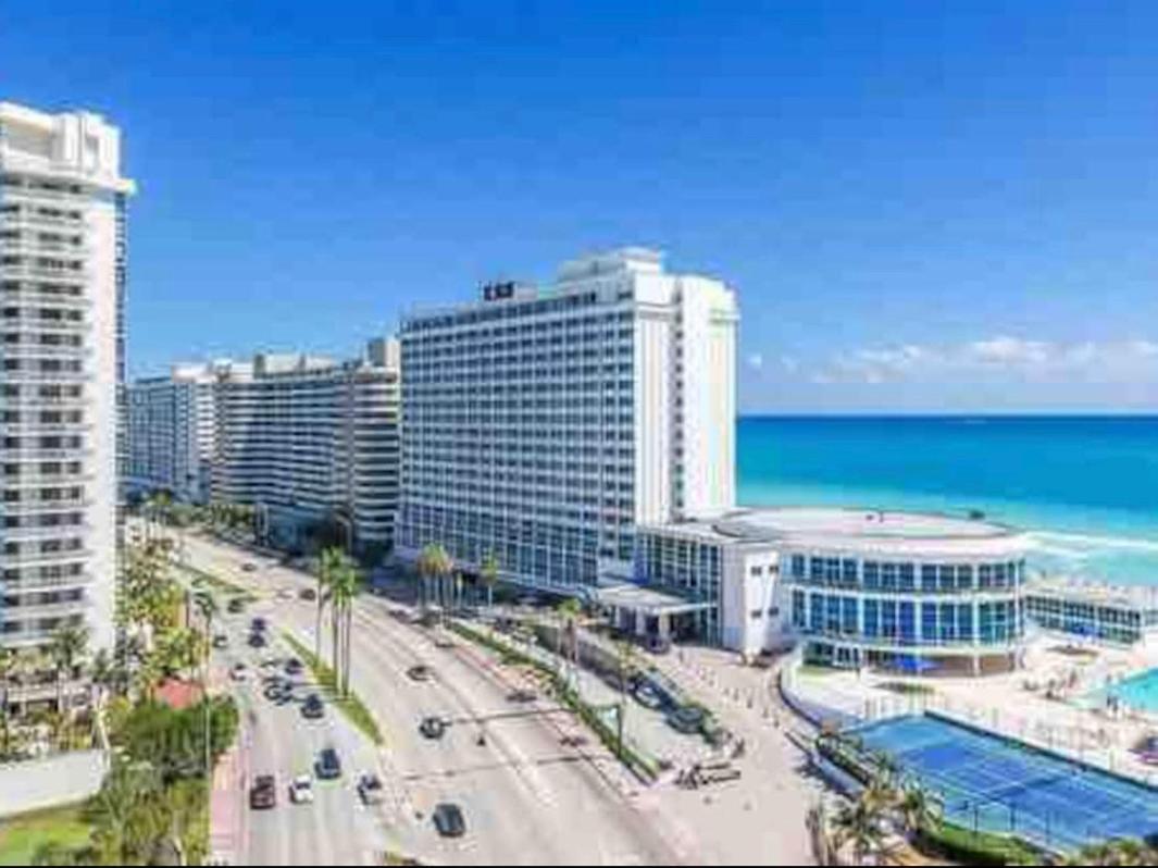 אפרטהוטל מיאמי ביץ' 11Th - Seven Heaven Miami- Unforgettable Ocean Front- Free Parking מראה חיצוני תמונה